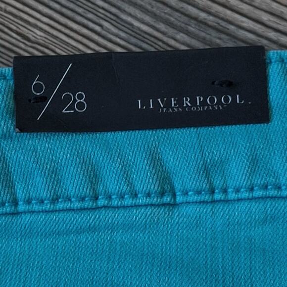 Liverpool Jeans Co VICKIE Mid Rise Shorts Women's 6/28 Turquoise Stretch Denim - Picture 5 of 11